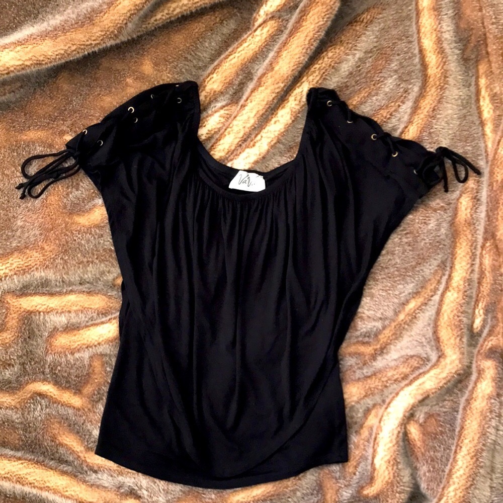 VaVa by Joy Han Off-the-Shoulder Top - Picture 5 of 16